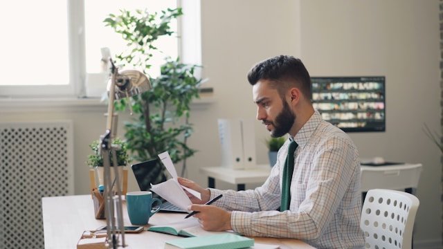 Insurance policy documents desk